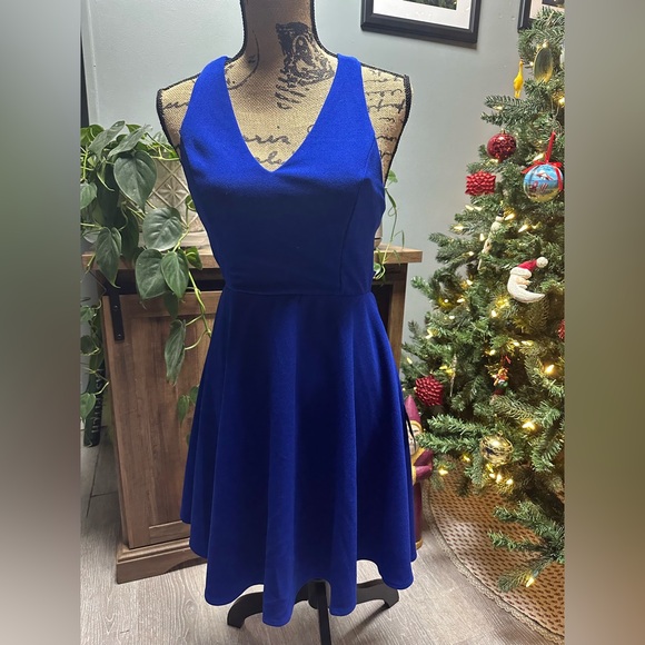 Lulu’s Katrina Royal Blue Strappy Backless Skater Dress. Size M. NWT. - Picture 3 of 6
